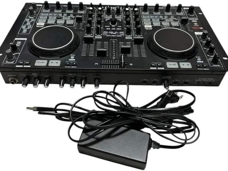 Denon DJ DN-MC6000 Professional Digital Mixer & DJ Controller / Day Rent