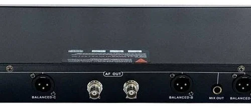 4 Channel Professional Wireless Microphone System (with 4 Body Microphones) / Day Rent